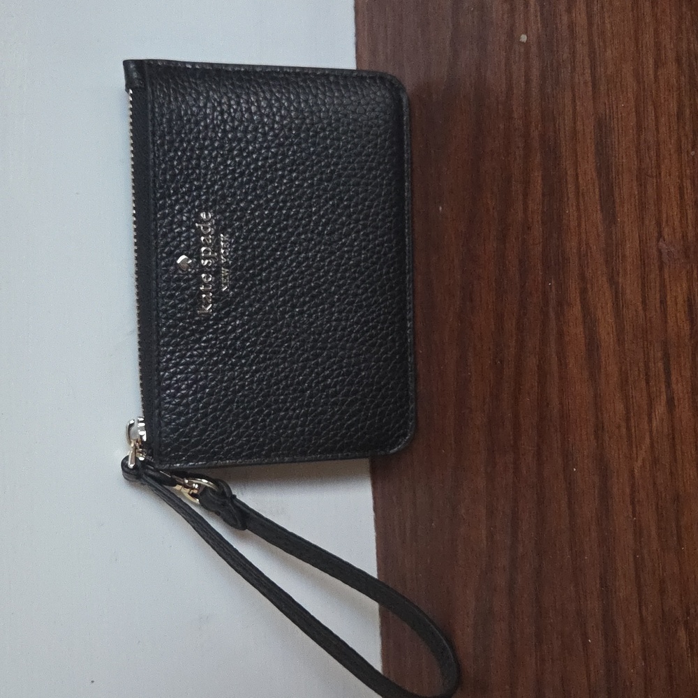 Kate Spade card holder wristlet in black NWOT